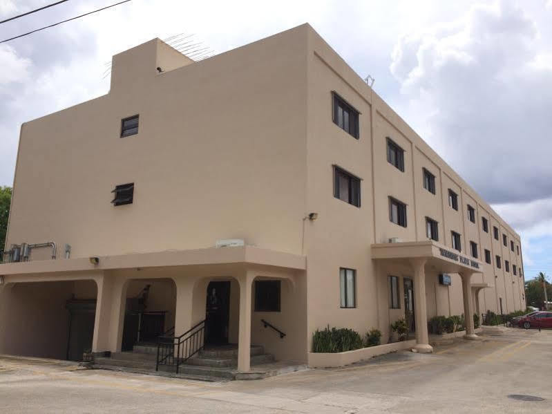 Tamuning Plaza Hotel Esterno foto